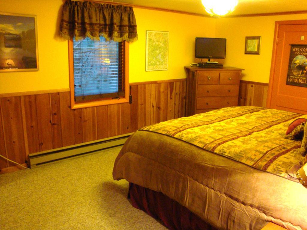 Yellowstone Wildlife Cabins West Yellowstone Buitenkant foto