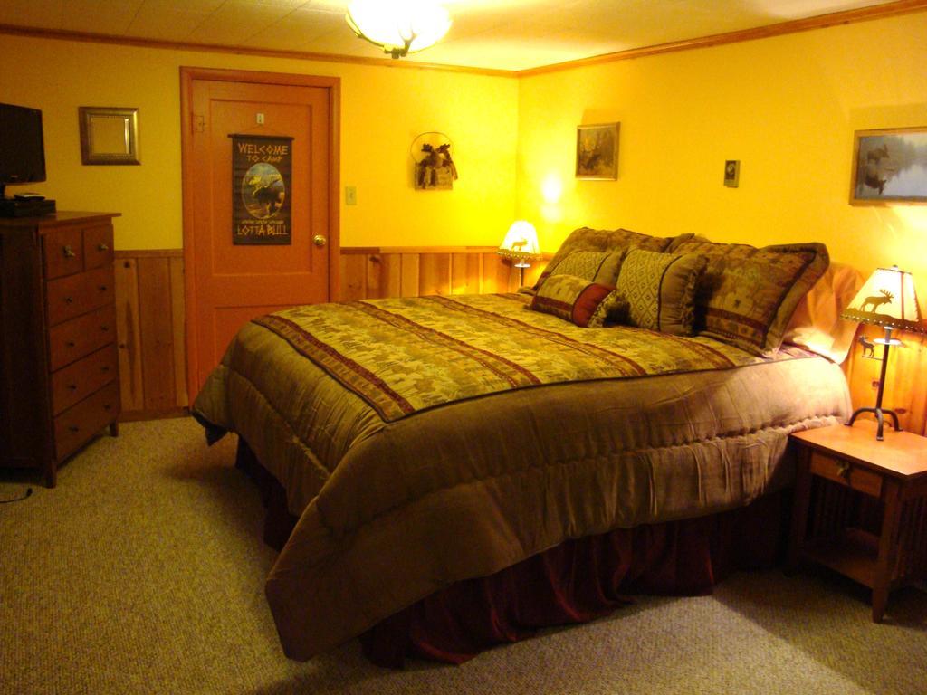 Yellowstone Wildlife Cabins West Yellowstone Buitenkant foto